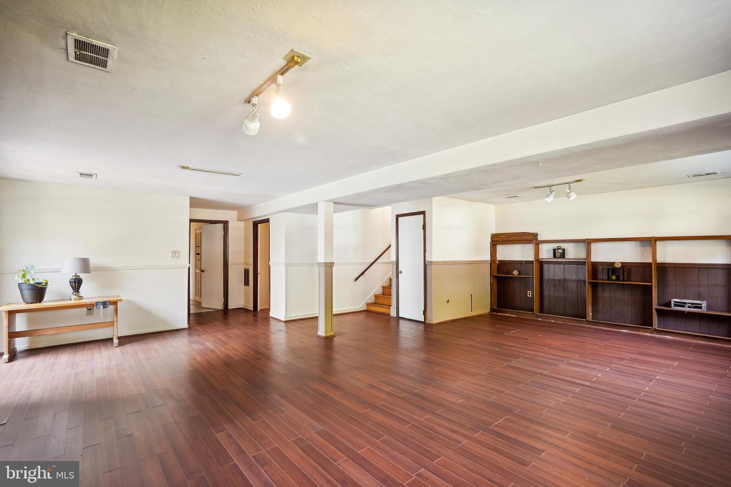 12217 WESTVIEW DRIVE