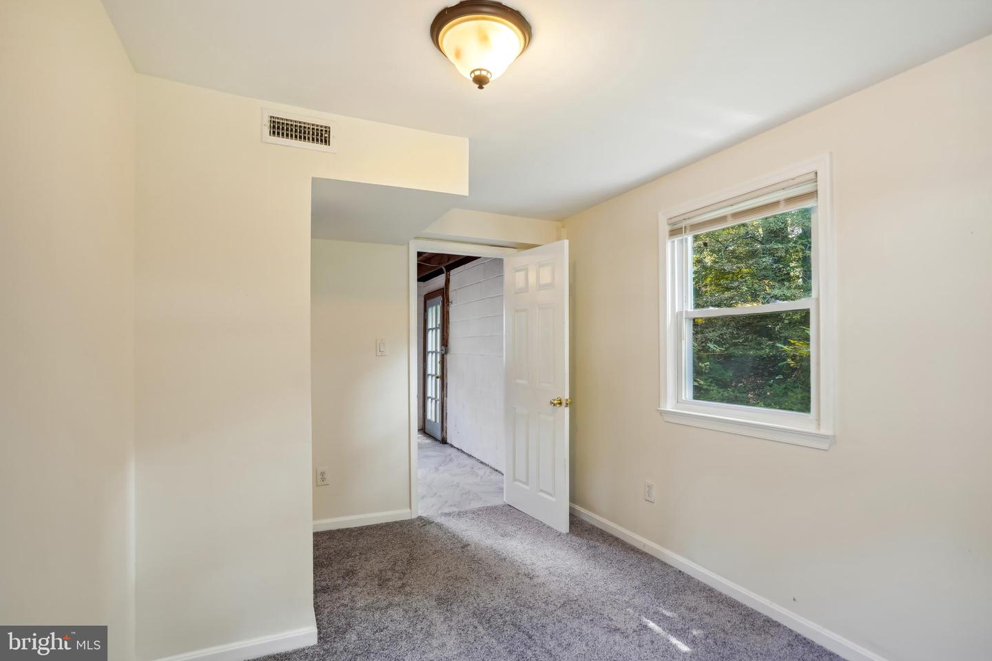 12217 WESTVIEW DRIVE