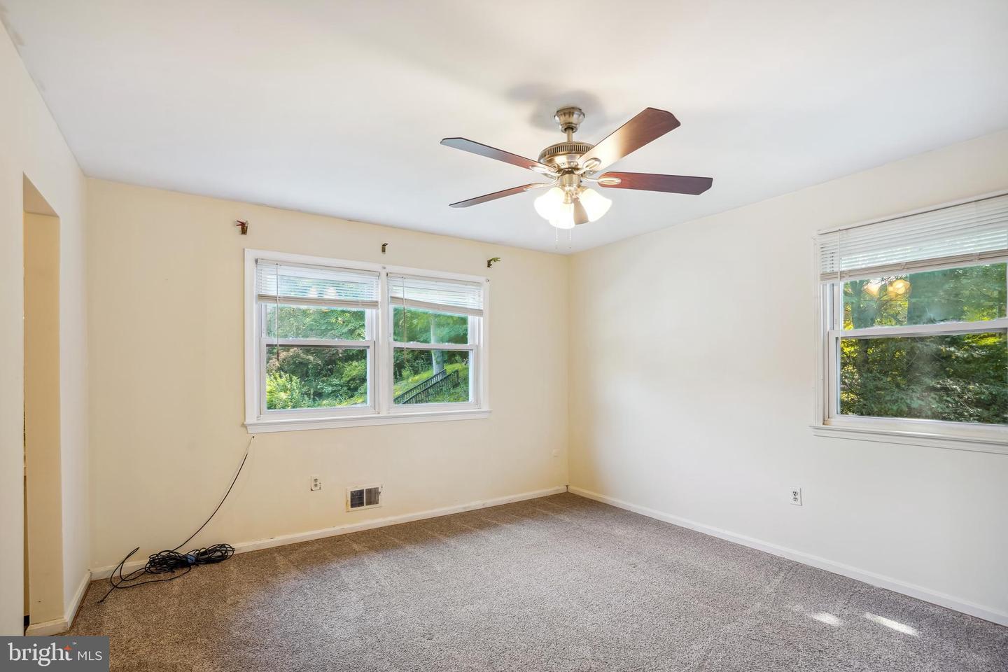 12217 WESTVIEW DRIVE