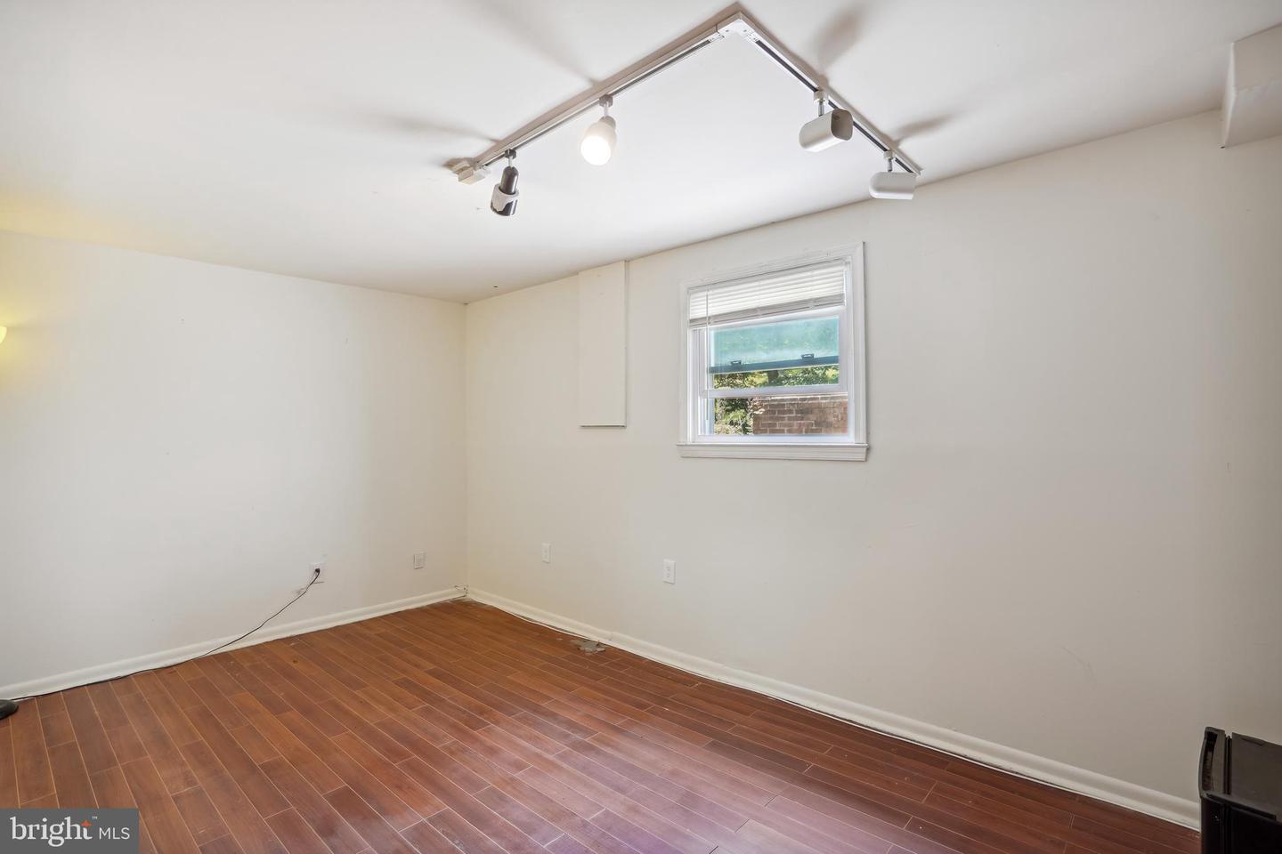 12217 WESTVIEW DRIVE
