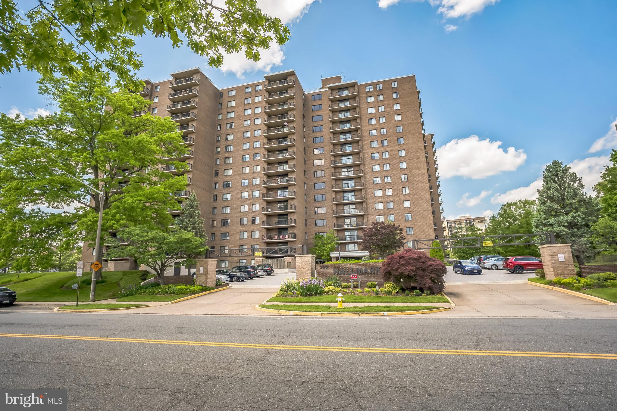 200 N PICKETT STREET 601