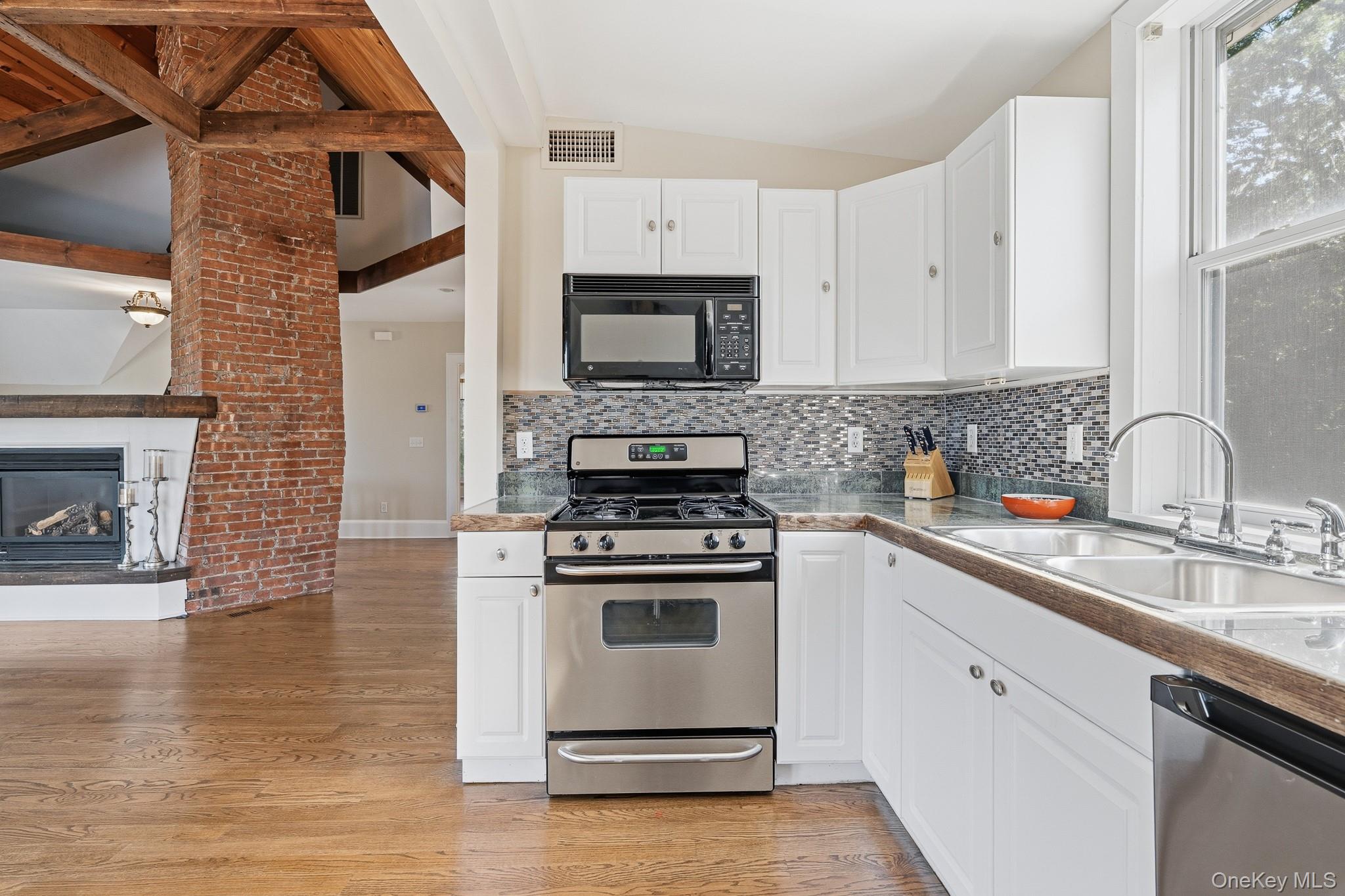 54 N Broadway Unit: 3