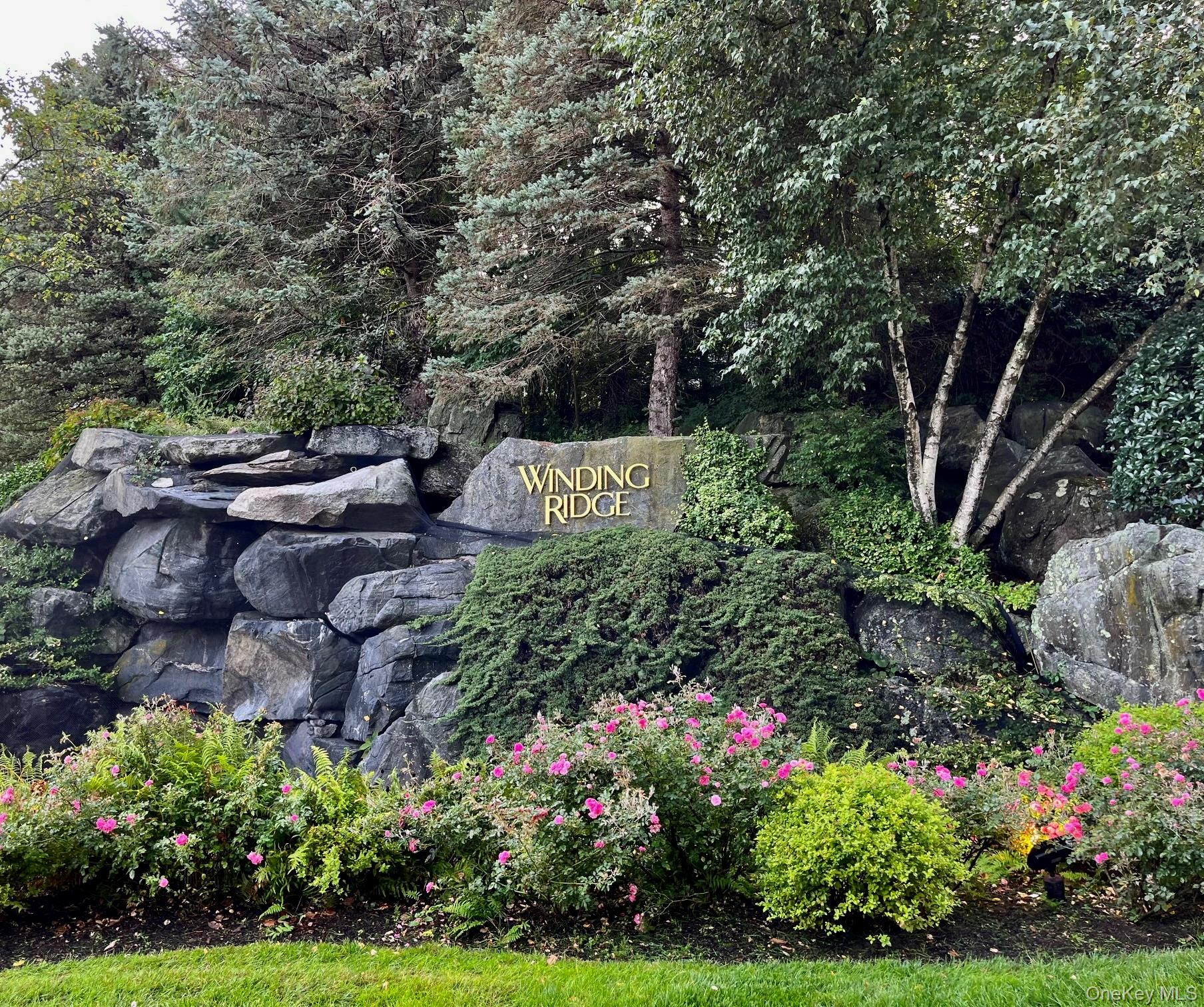 7 Winding Ridge Road