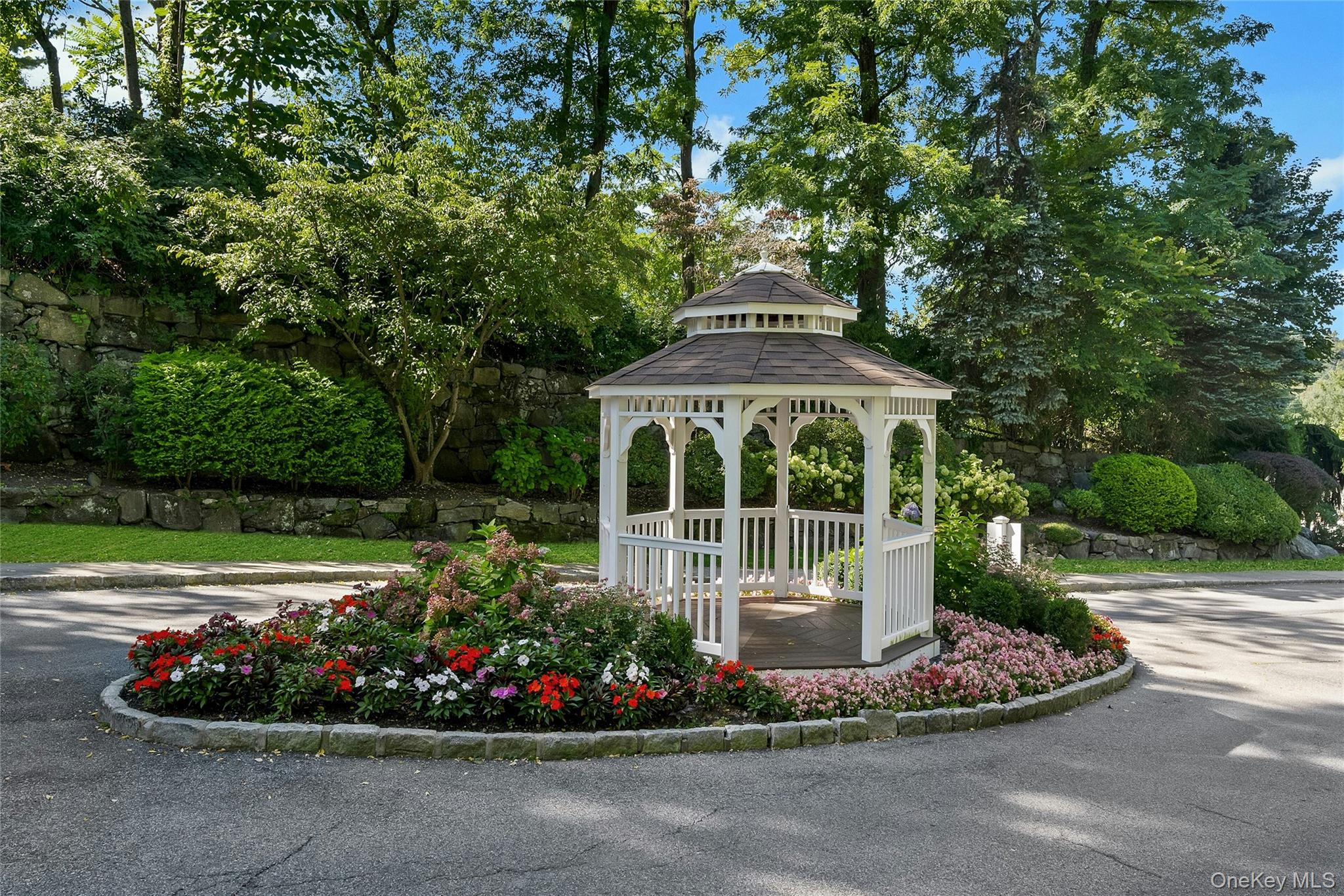 7 Winding Ridge Road
