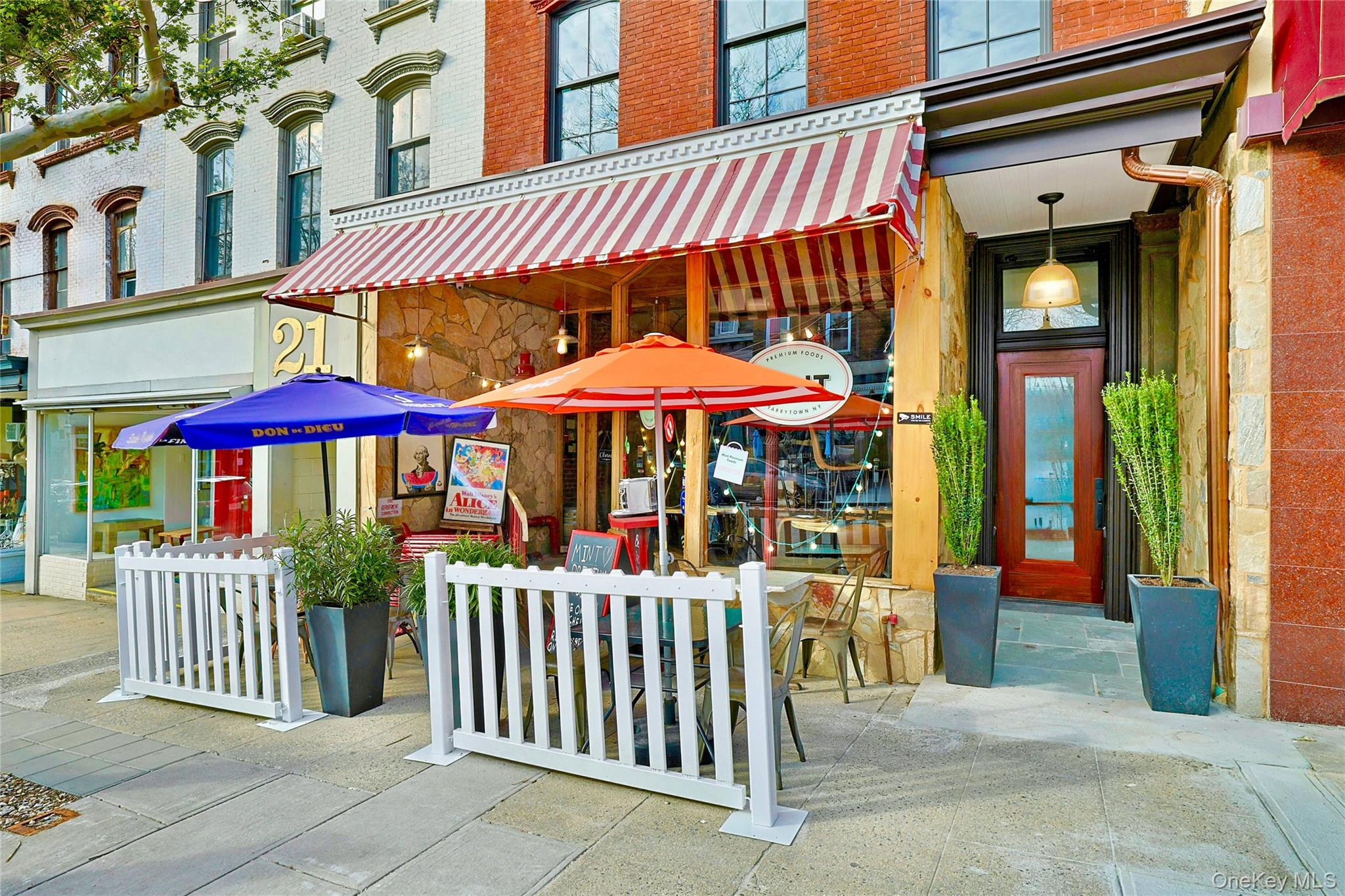 19 Main Street Unit: 2