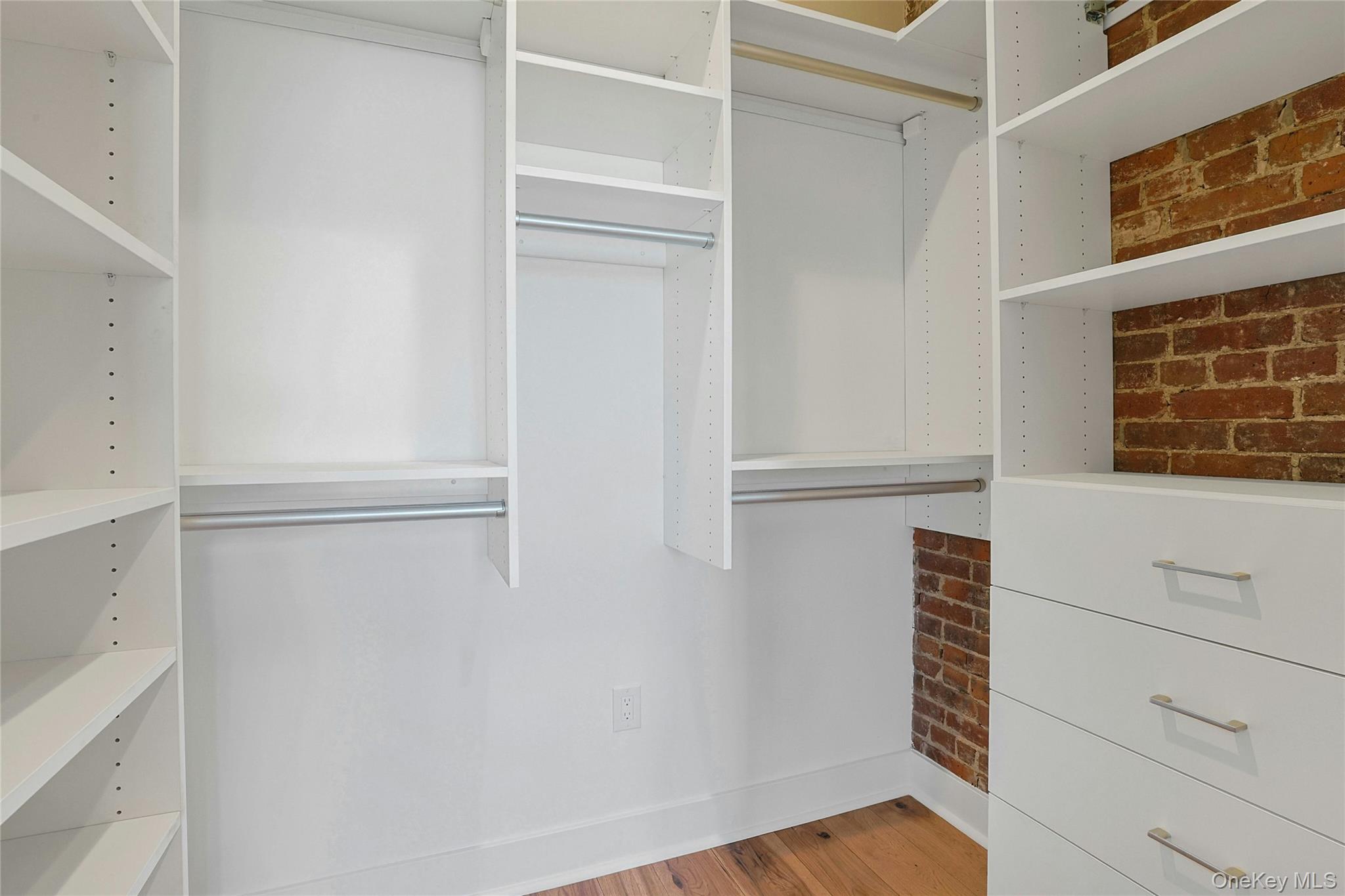 19 Main Street Unit: 2