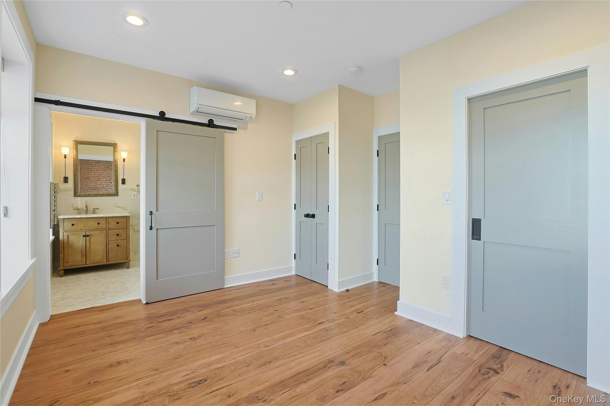 19 Main Street Unit: 2