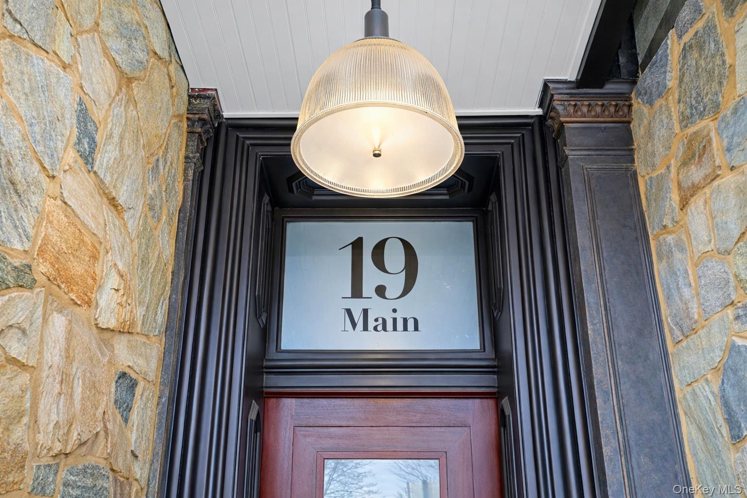 19 Main Street Unit: 2