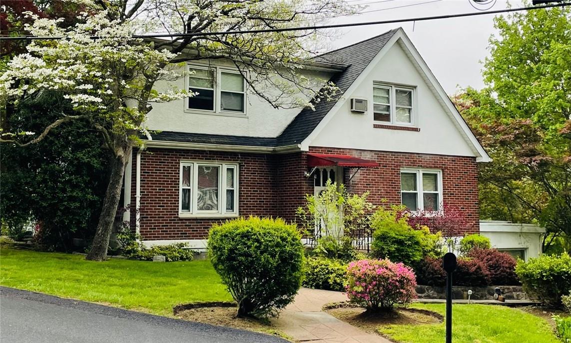 52 Hillandale Avenue