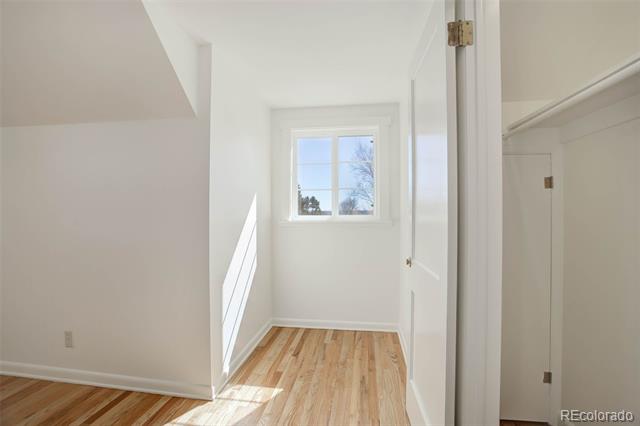 525 W Midway Boulevard