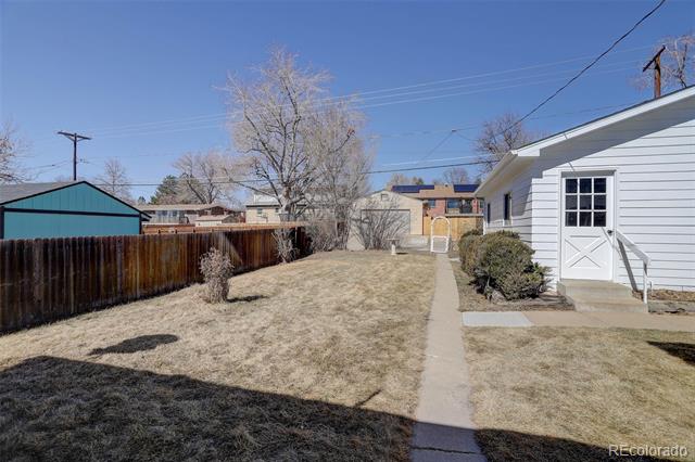 525 W Midway Boulevard