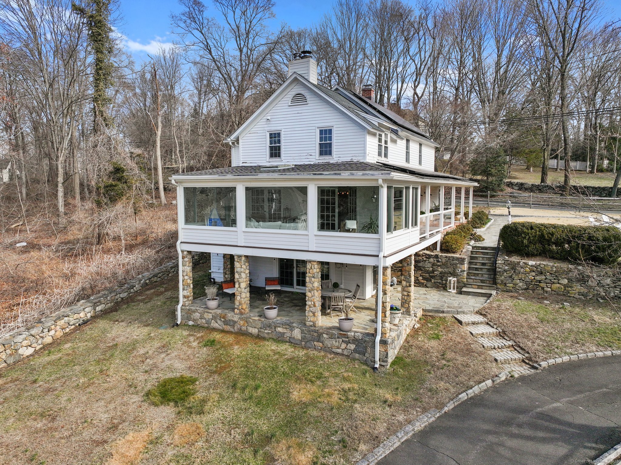 351 Hillside Road