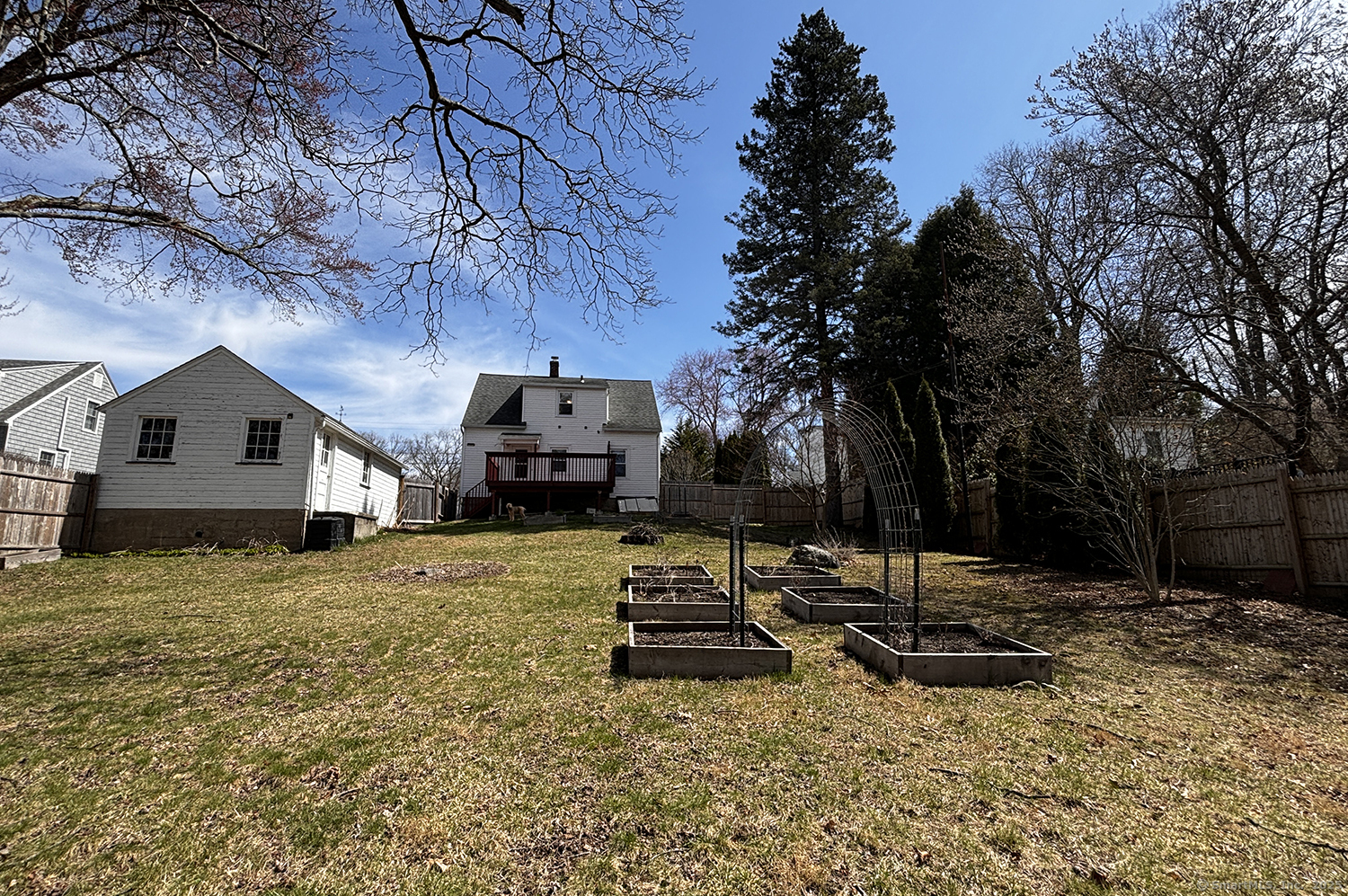 259 White Avenue