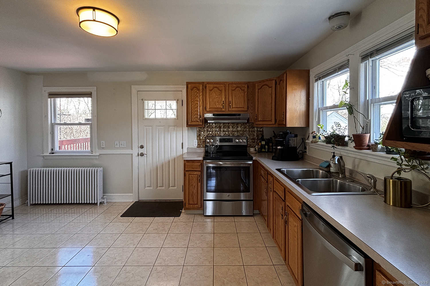 259 White Avenue