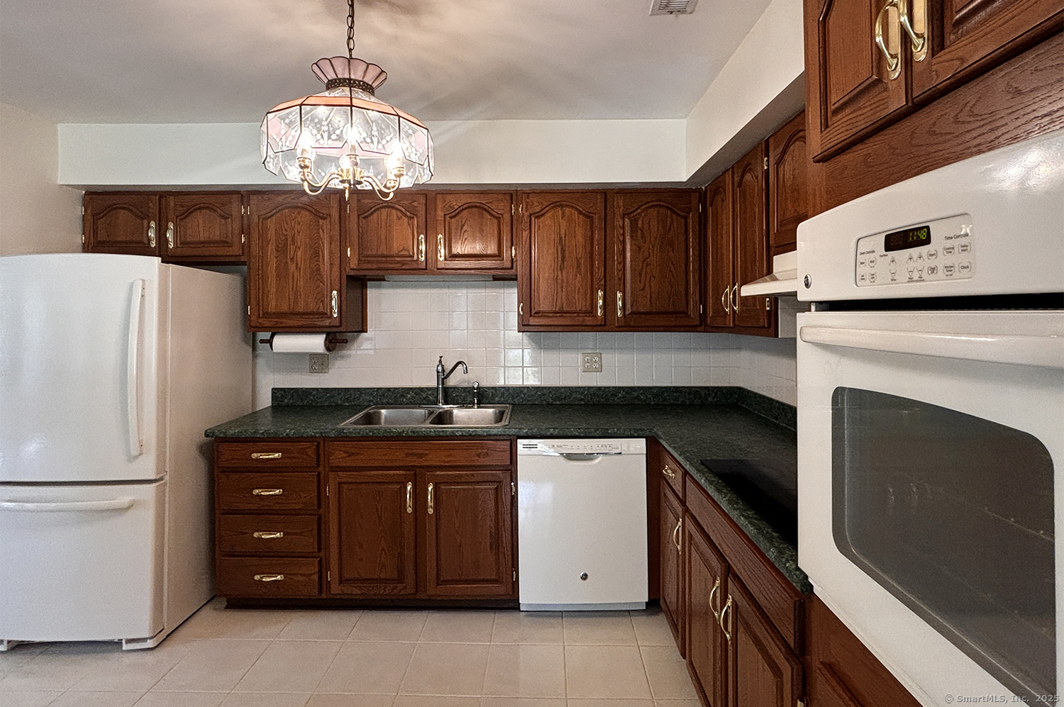 1 East Hayestown Road 25