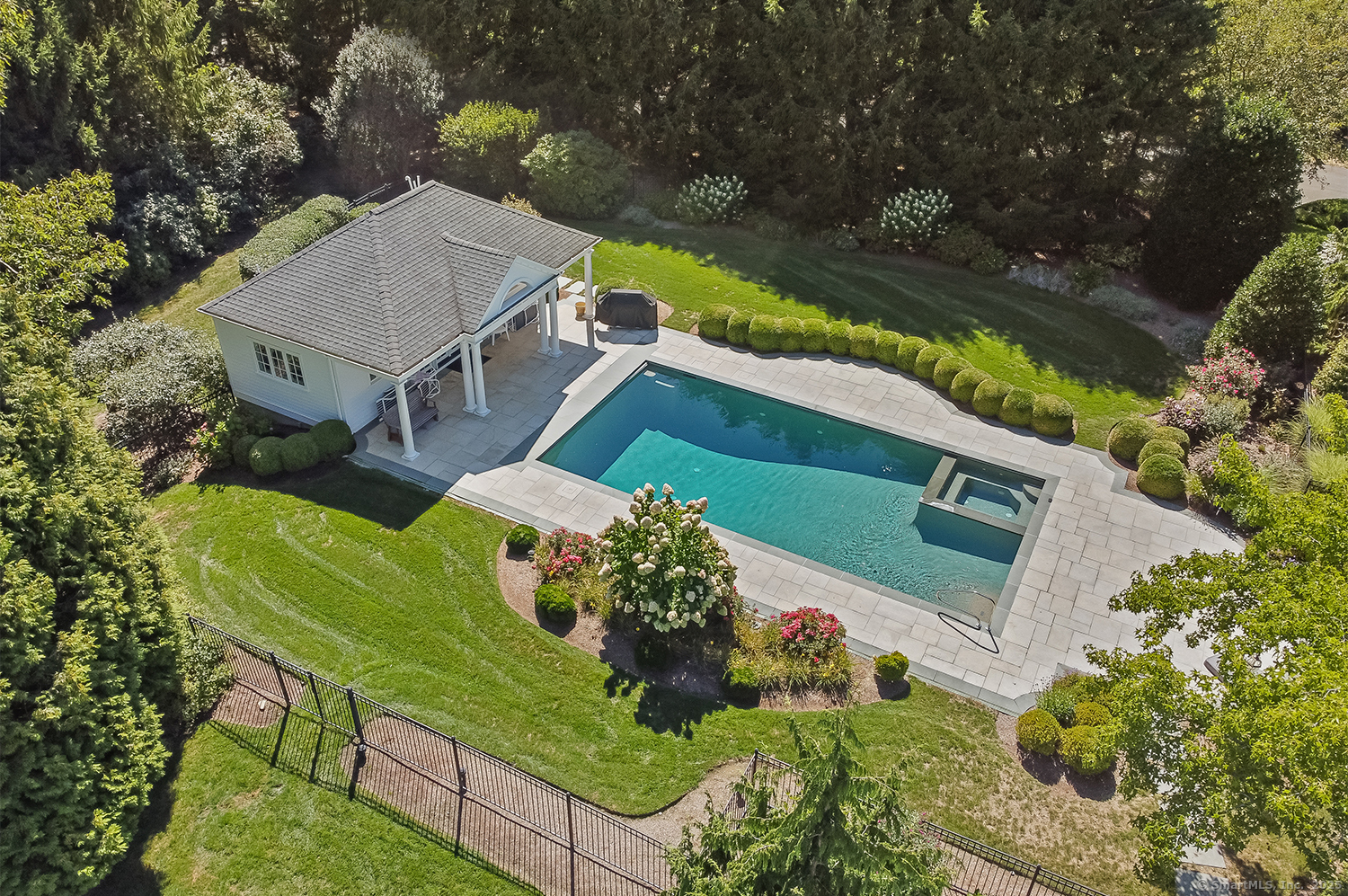 21 Queens Grant Drive