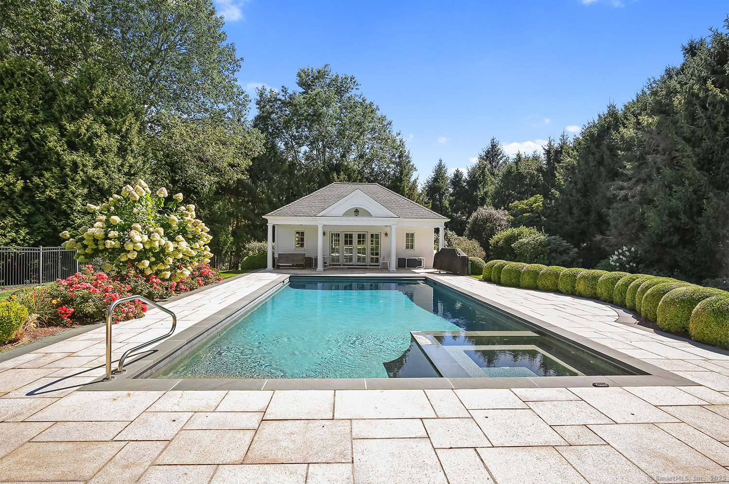 21 Queens Grant Drive