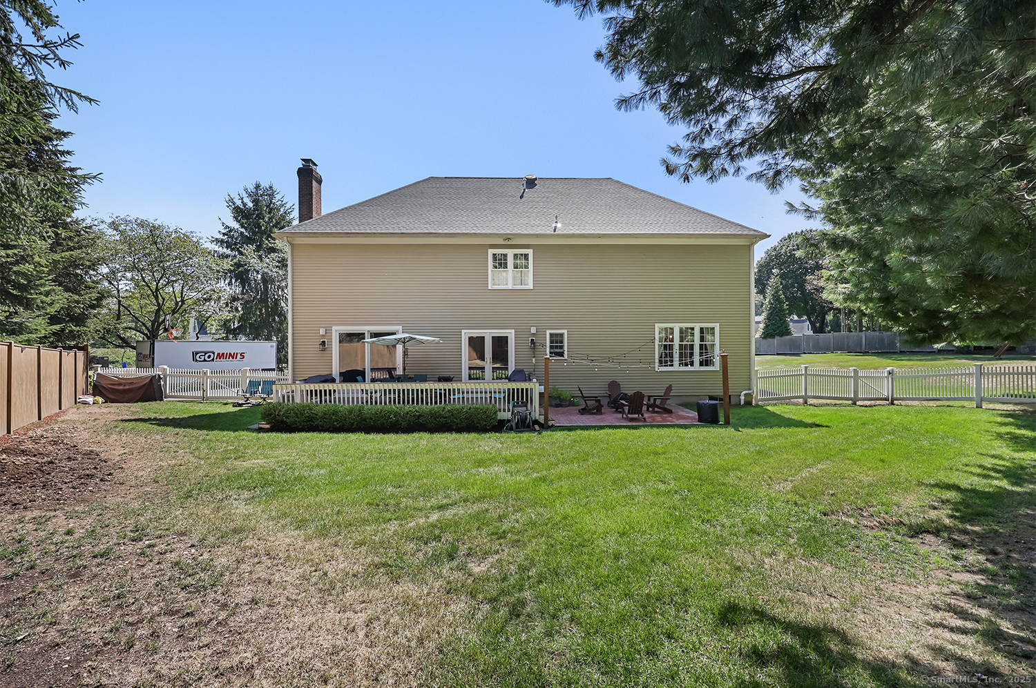 305 South Gate Lane