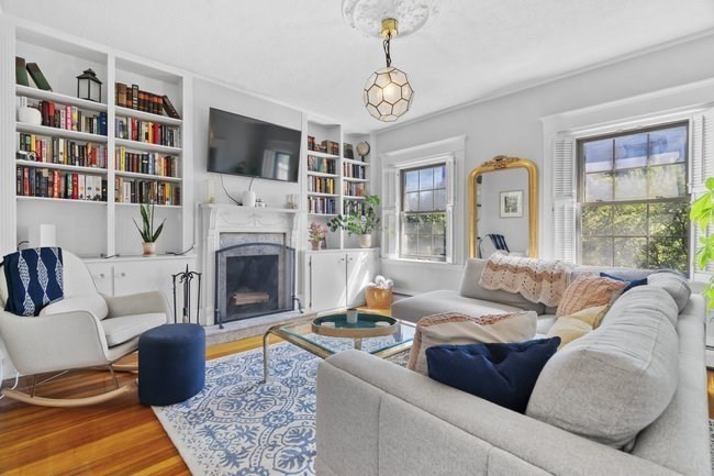 45 High St # 3