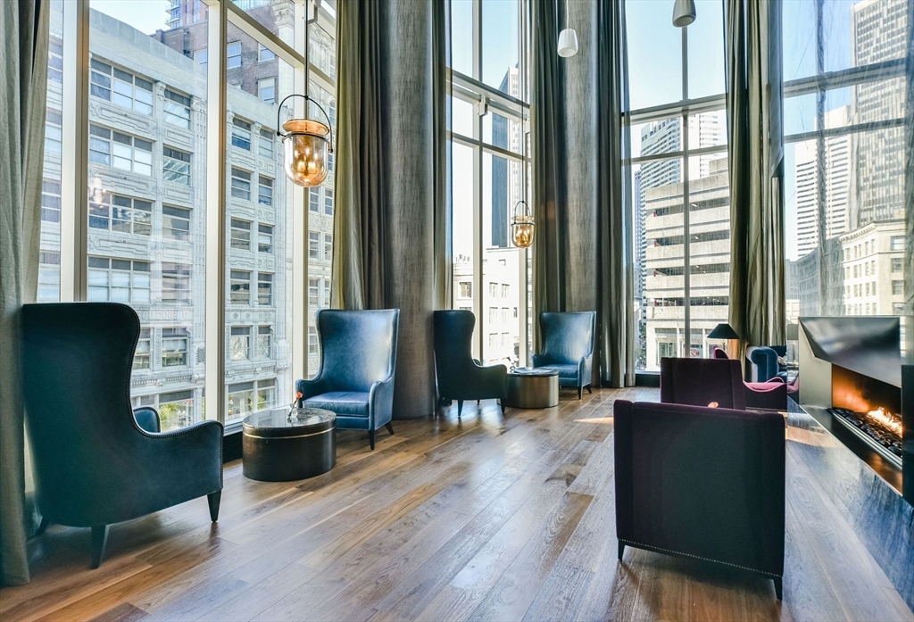 1 Franklin St # 2903