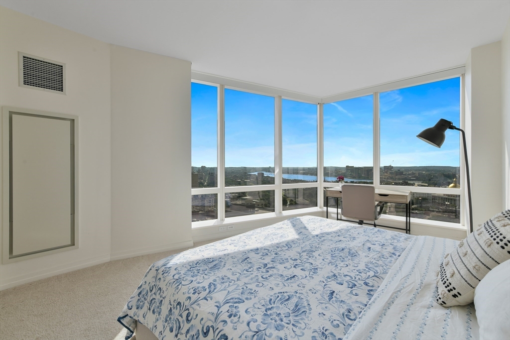1 Franklin St # 2903
