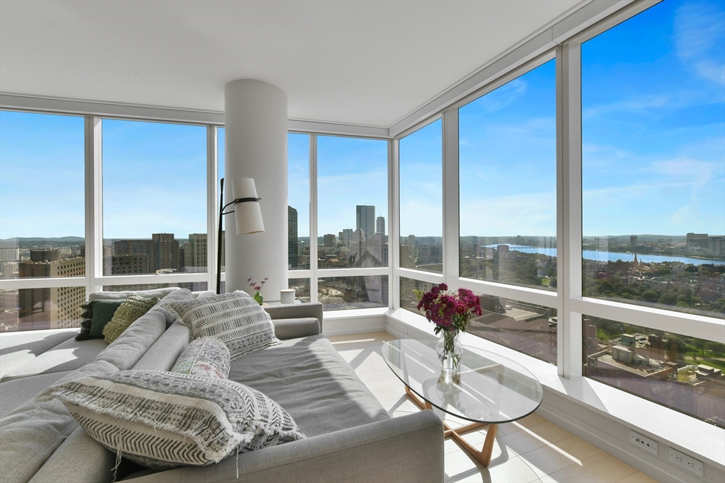 1 Franklin St # 2903