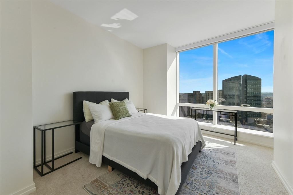 1 Franklin St # 2903