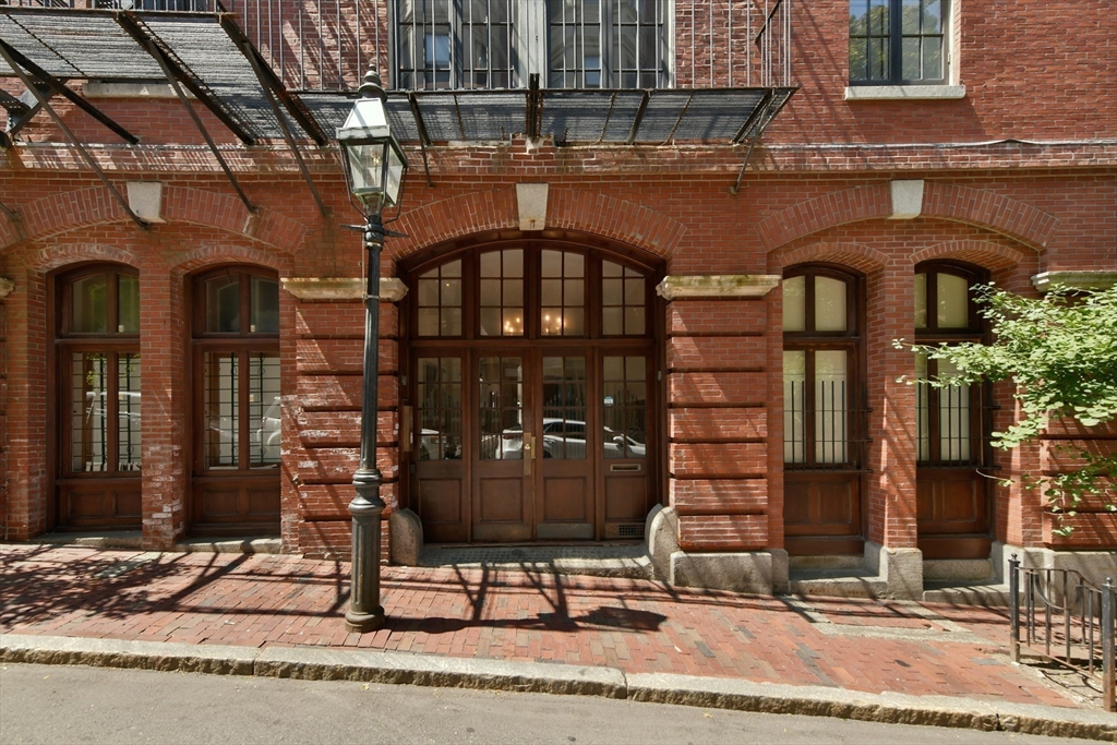 40 Joy St # 4