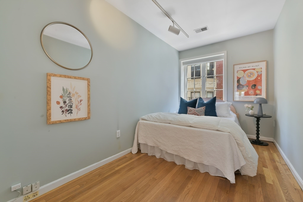 40 Joy St # 4