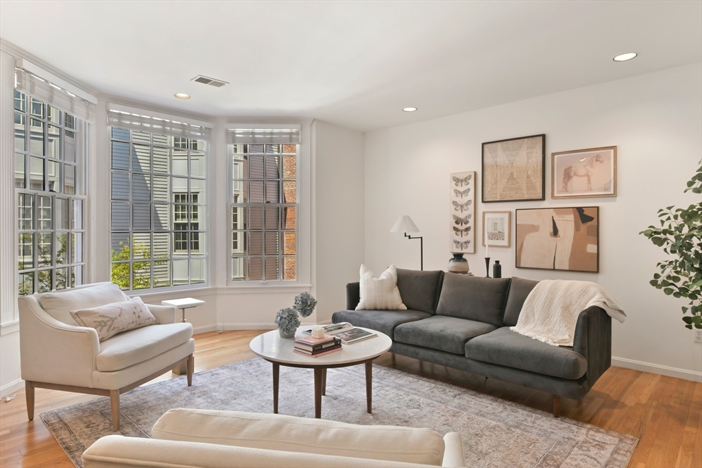 40 Joy St # 4