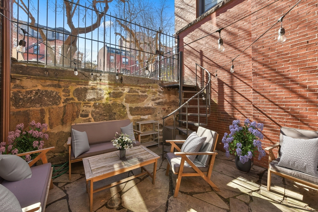 363 Marlborough St # 3