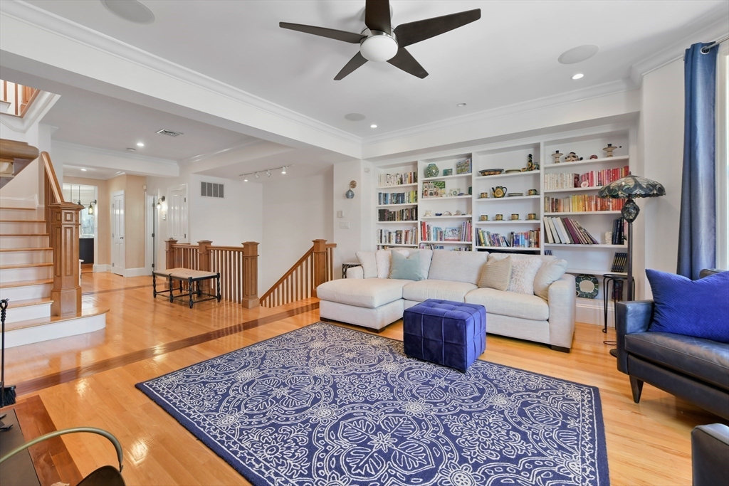 249 Beacon St PH