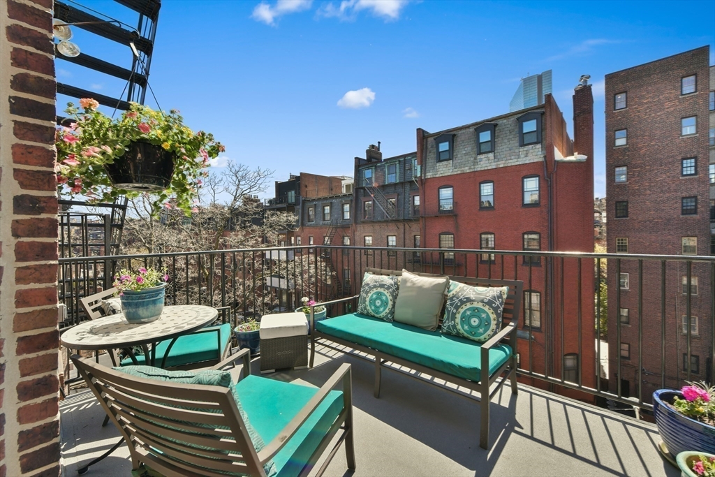 249 Beacon St PH