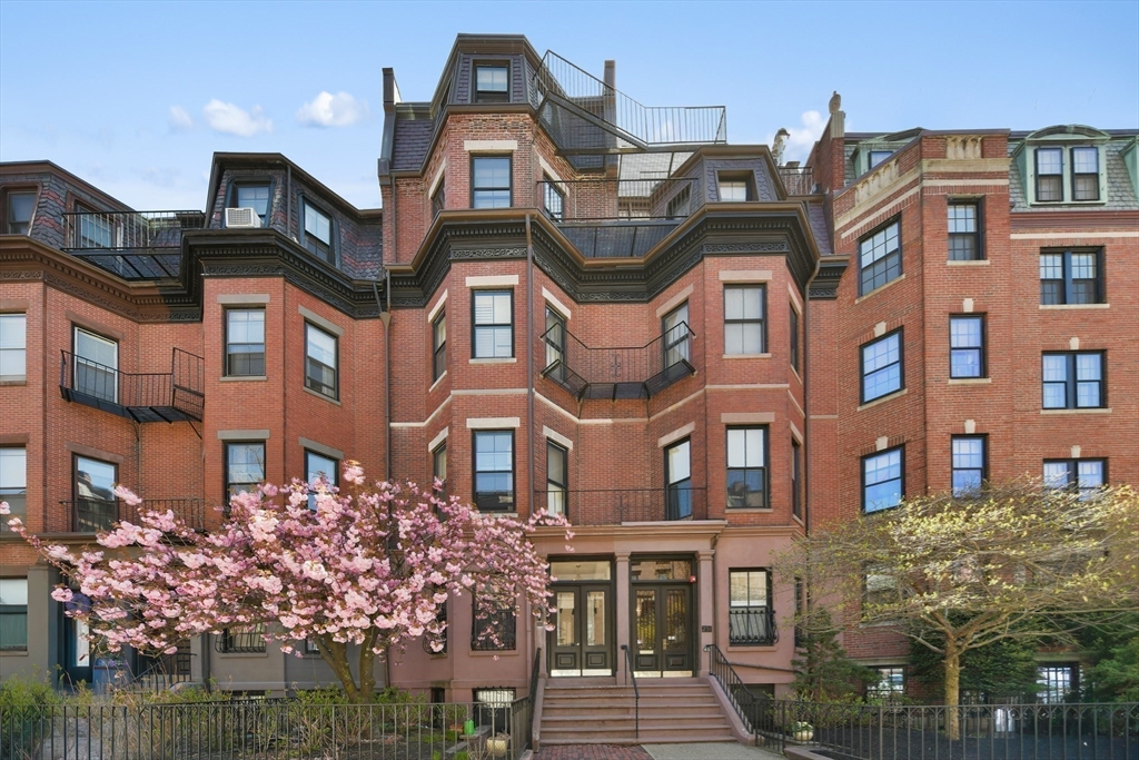 249 Beacon St PH