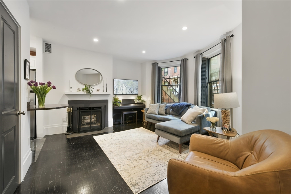 77 Waltham St # 2