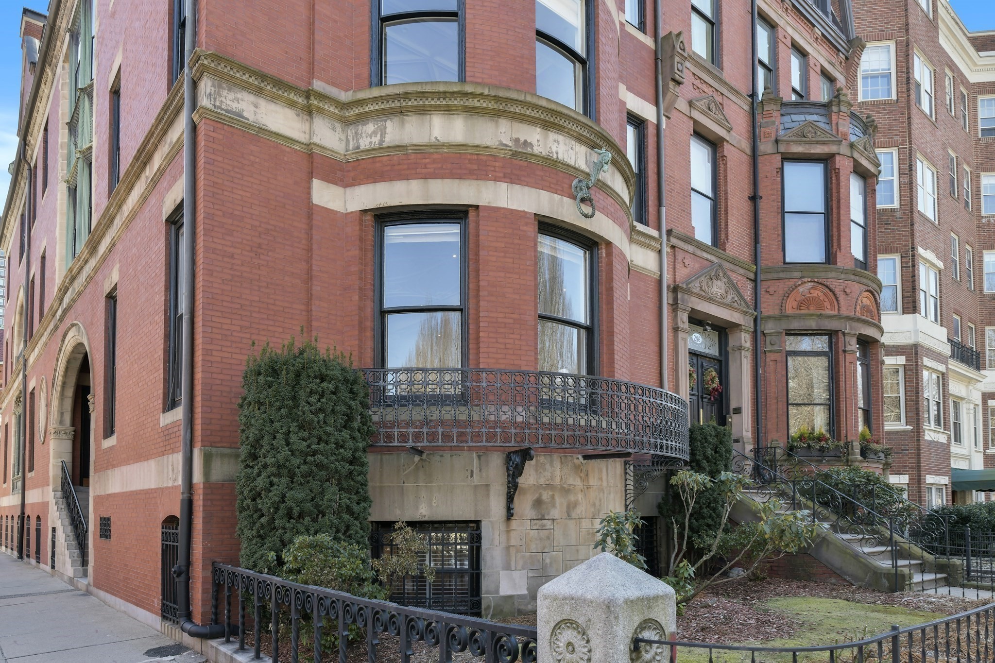 29 Fairfield St # 1A