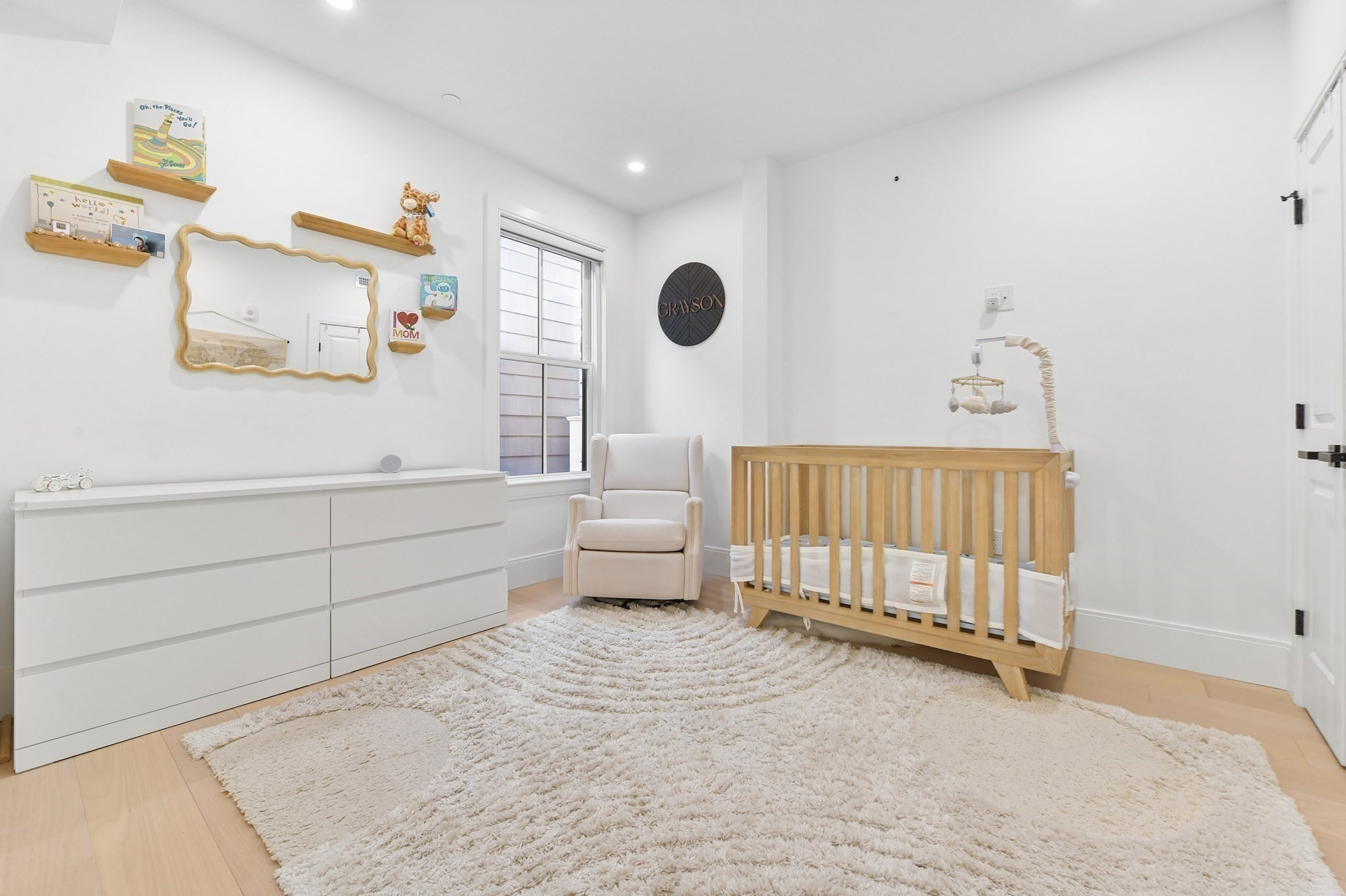 100 White St # 1