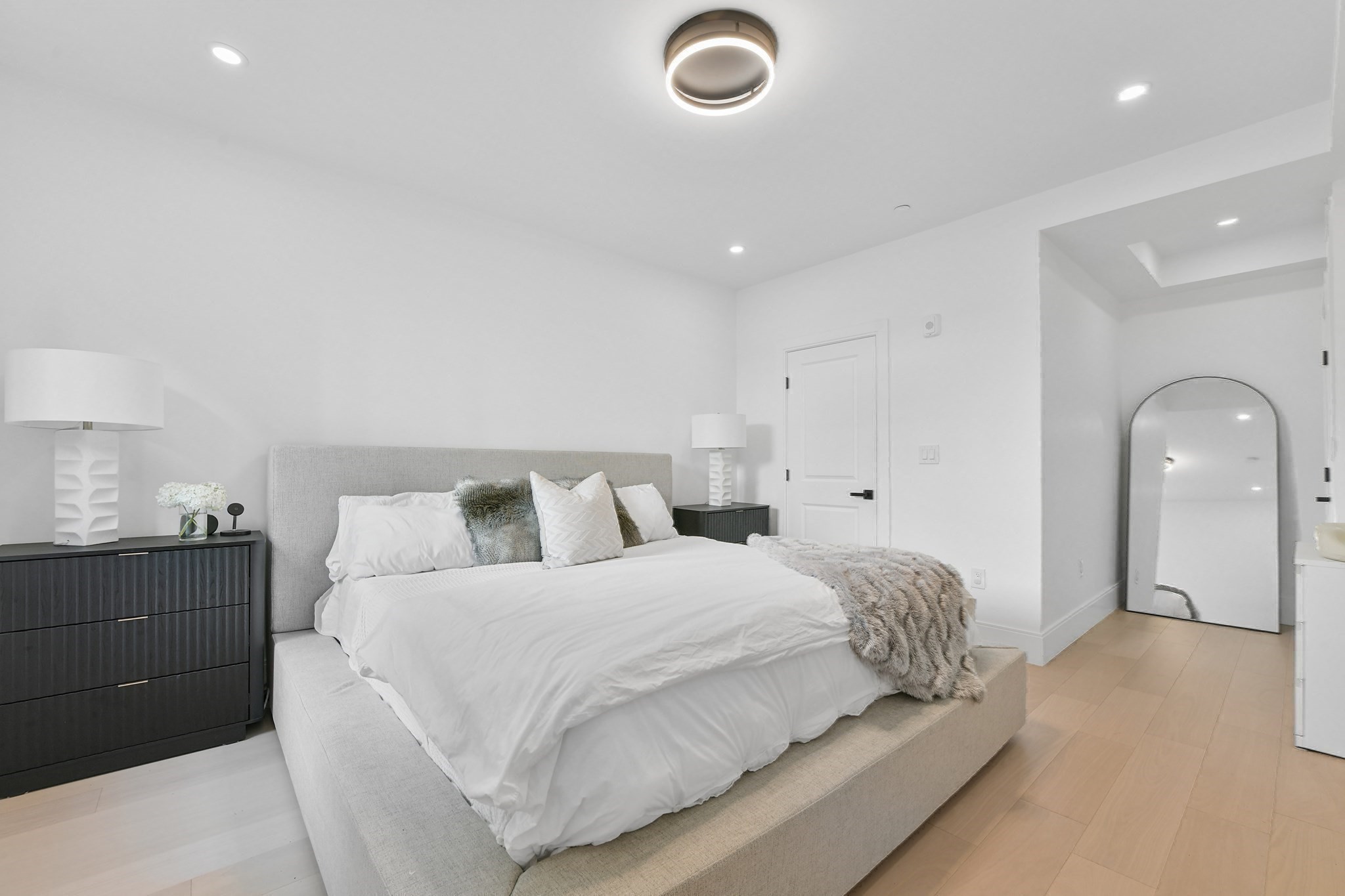 100 White St # 1