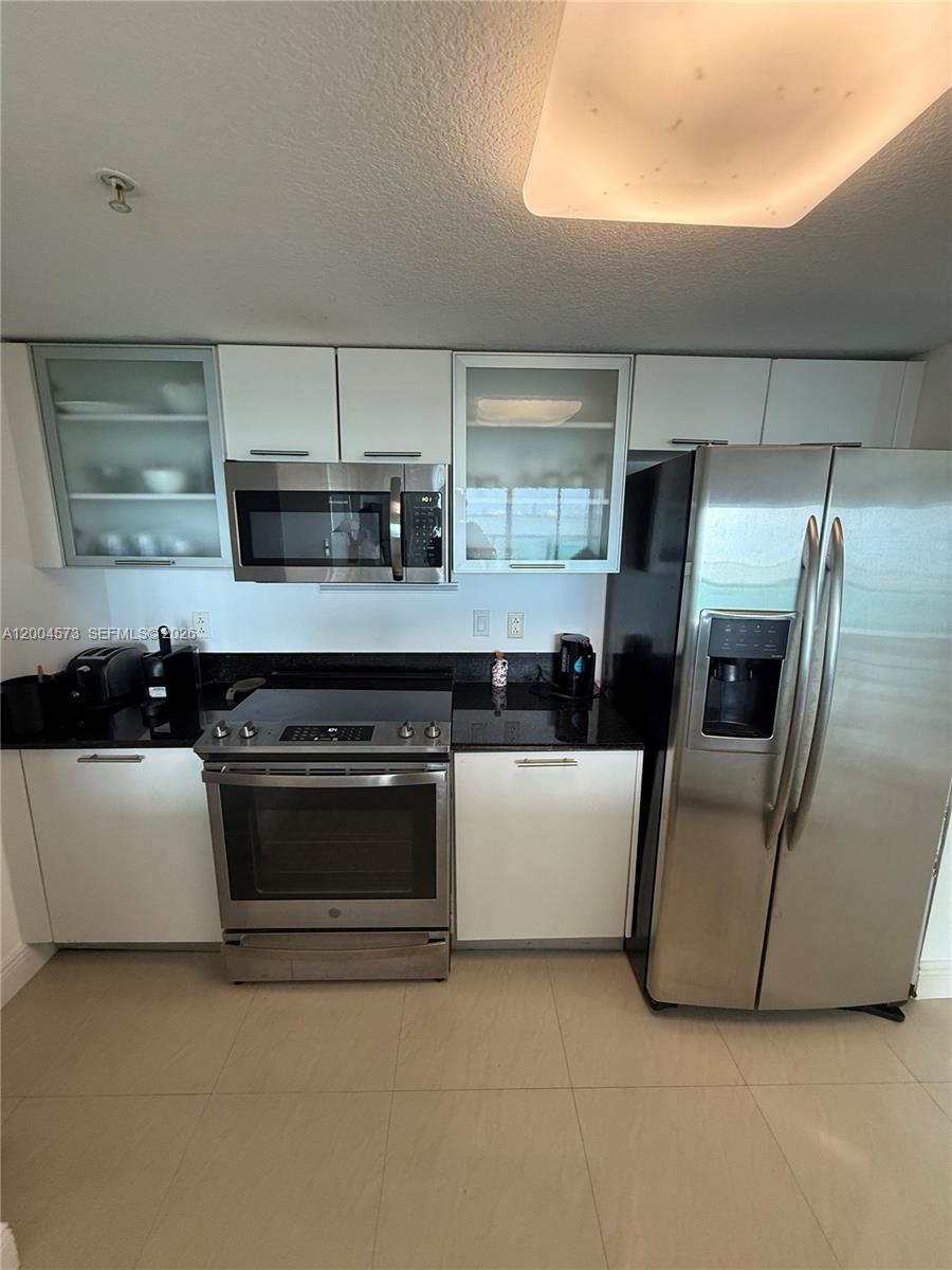 1800 N Bayshore Dr # 2107