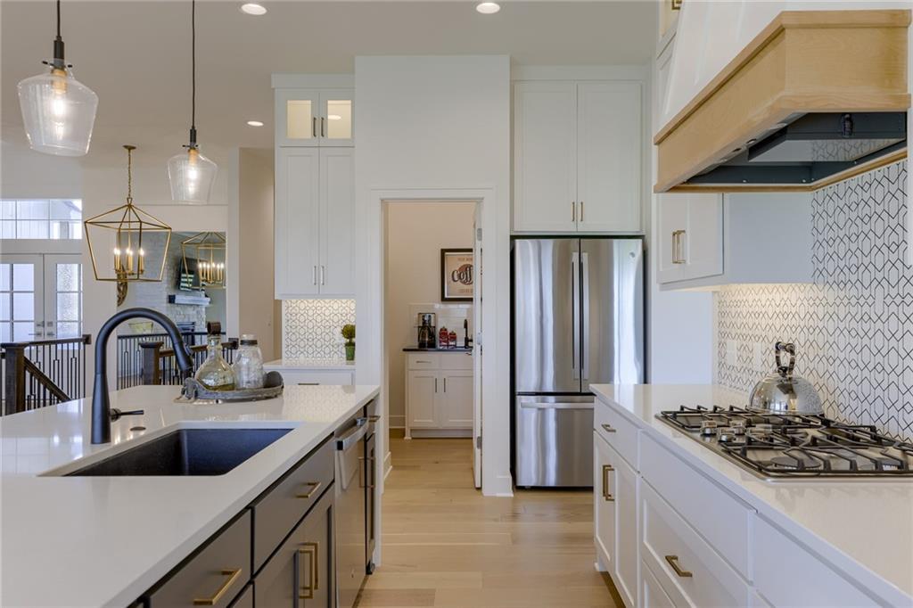 17559 W 165th Street