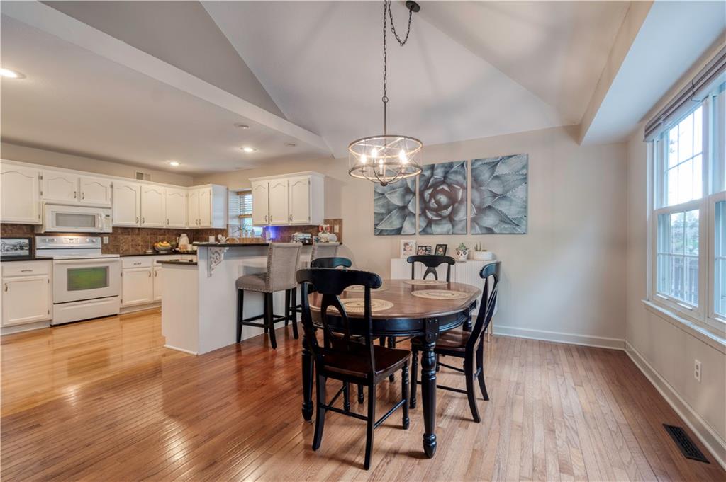 1321 NE Magnolia Street