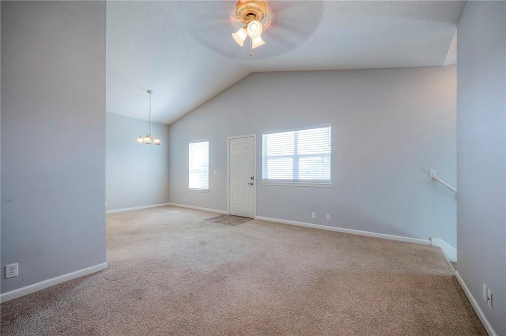 11671 S Roundtree Street Unit: 200