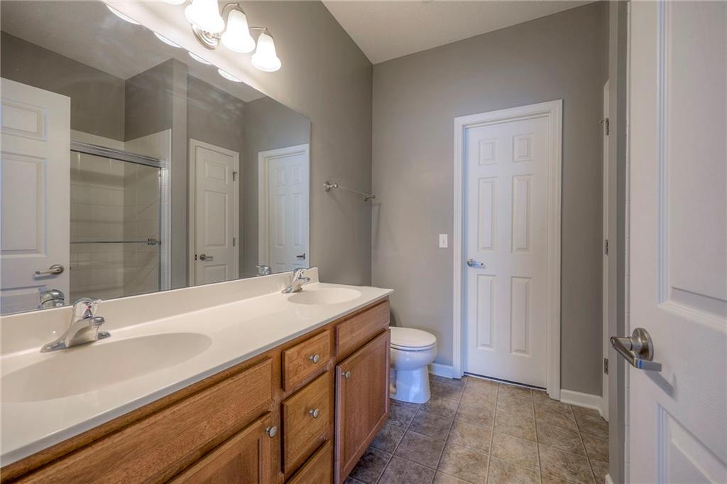 11671 S Roundtree Street Unit: 200