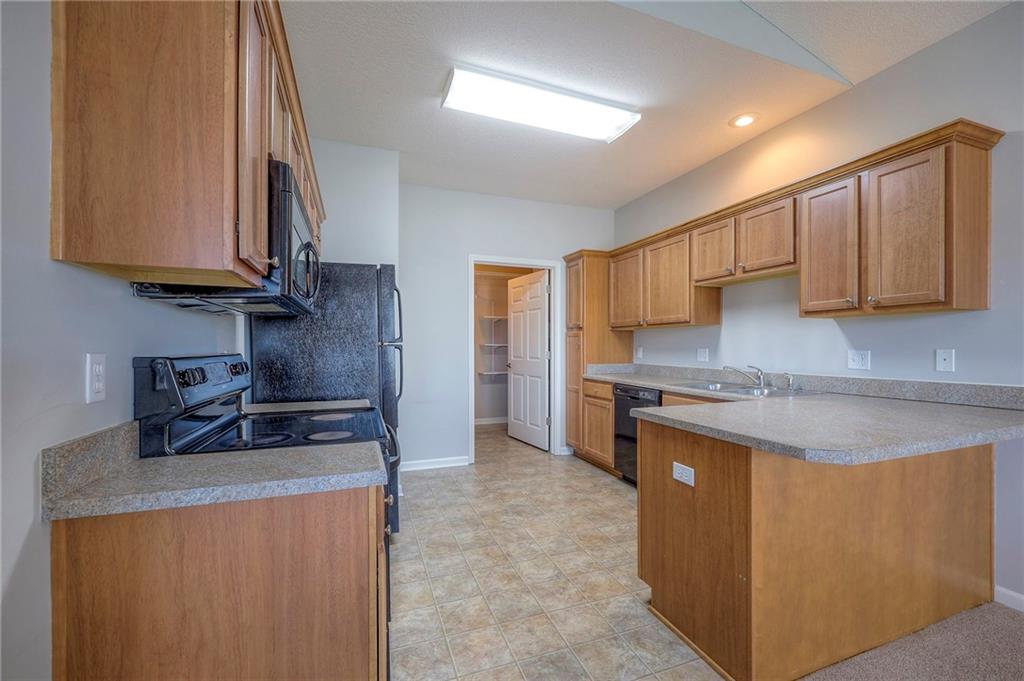 11671 S Roundtree Street Unit: 200