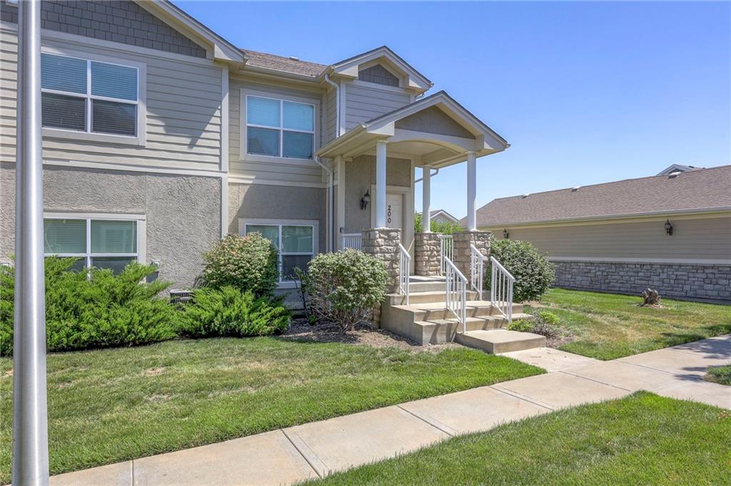 11671 S Roundtree Street Unit: 200