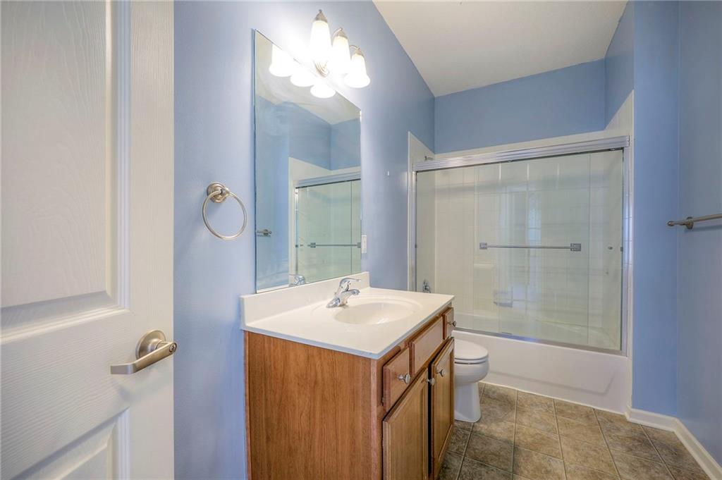 11671 S Roundtree Street Unit: 200