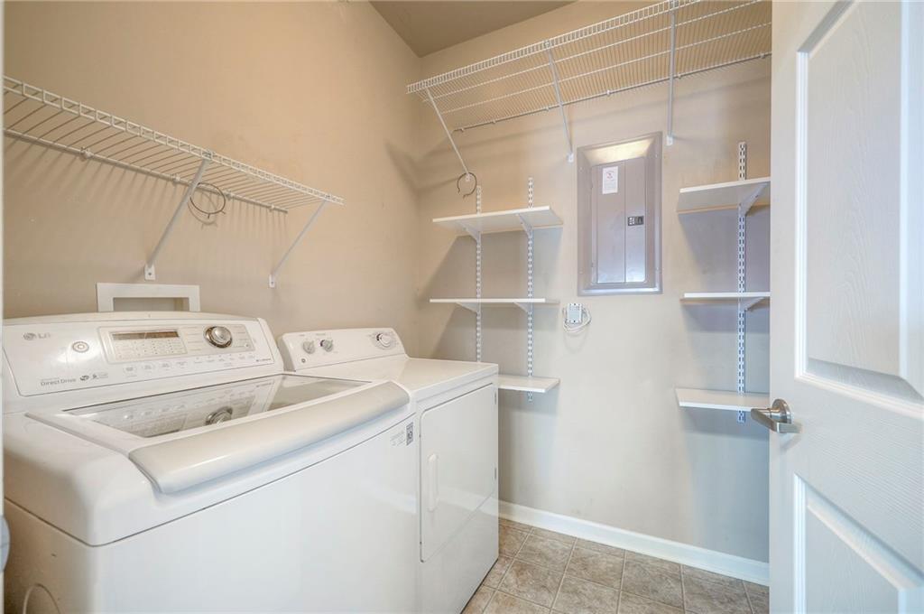 11671 S Roundtree Street Unit: 200