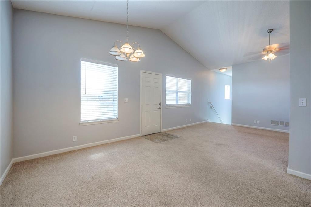 11671 S Roundtree Street Unit: 200