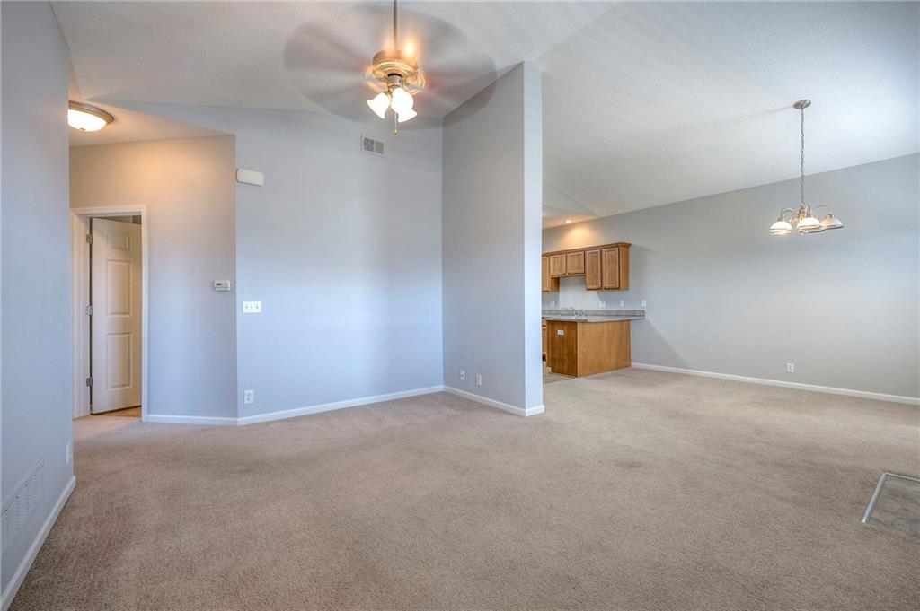 11671 S Roundtree Street Unit: 200