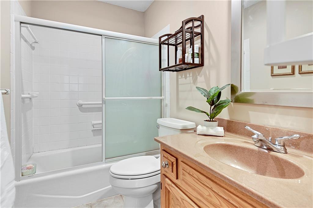 10782 Oakmont Street